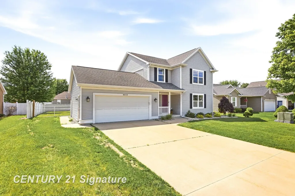 8433 Waxwing Drive Tittabawassee Township MI 48623