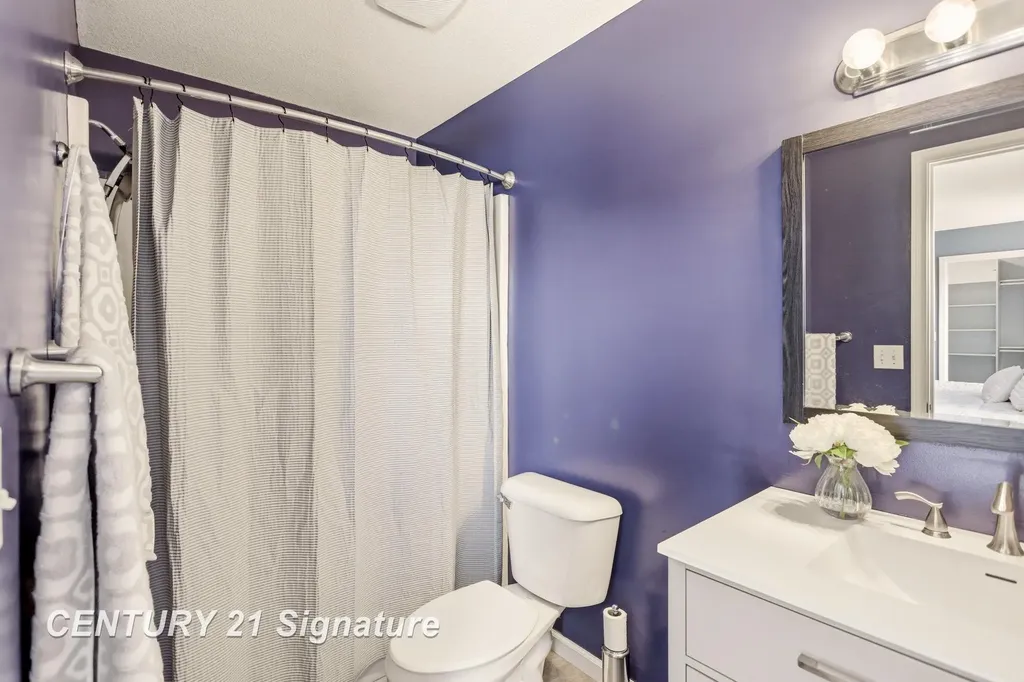 8433 Waxwing Drive Tittabawassee Township MI 48623