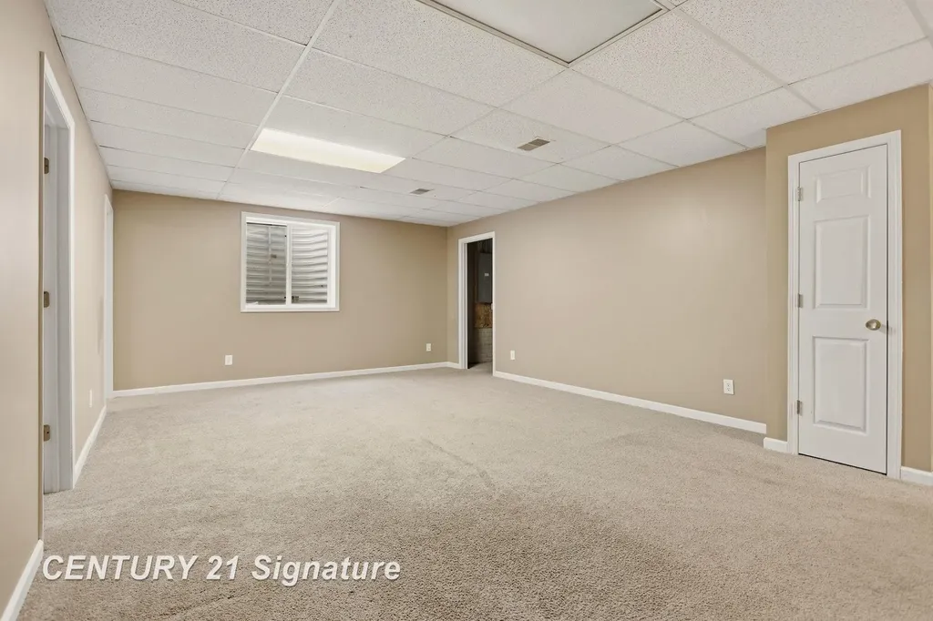 8433 Waxwing Drive Tittabawassee Township MI 48623