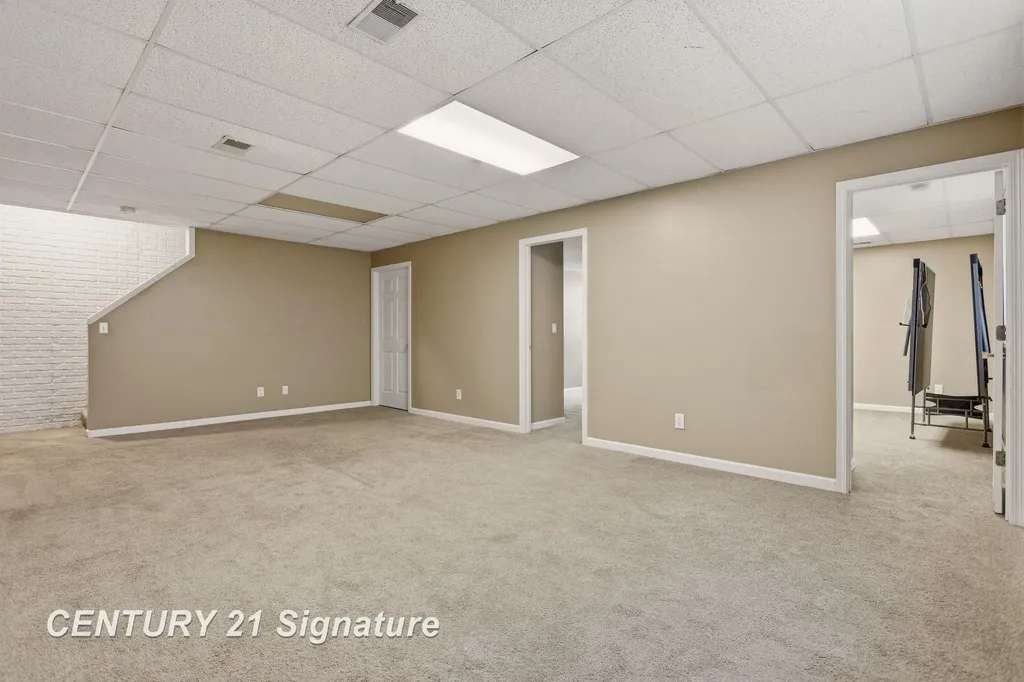 8433 Waxwing Drive Tittabawassee Township MI 48623