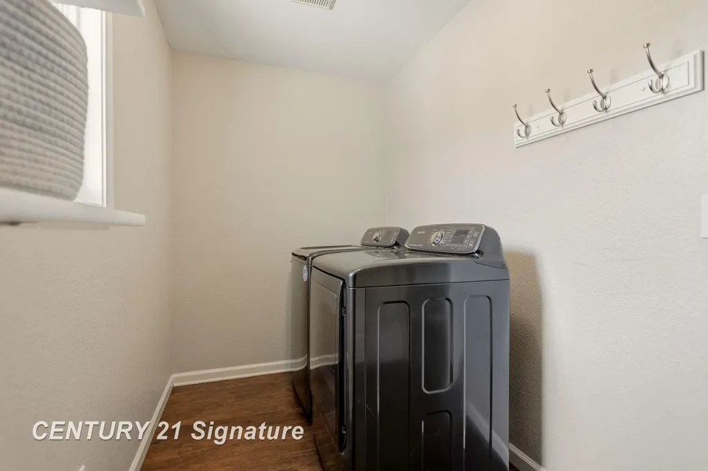 8433 Waxwing Drive Tittabawassee Township MI 48623