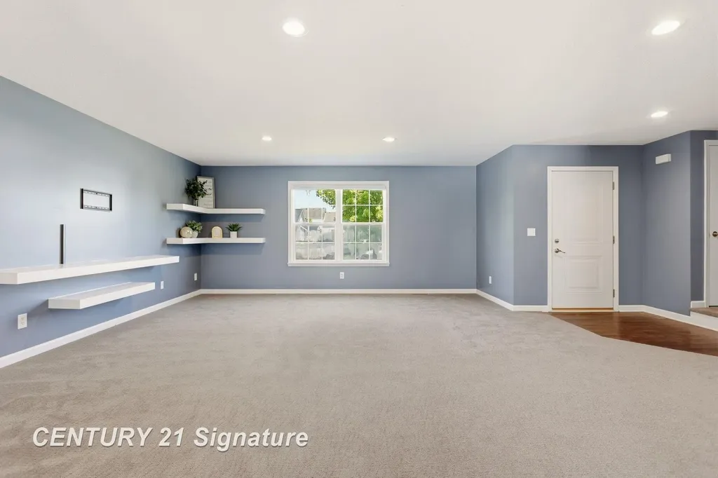 8433 Waxwing Drive Tittabawassee Township MI 48623