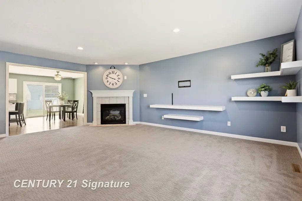 8433 Waxwing Drive Tittabawassee Township MI 48623