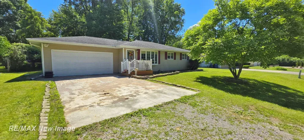 4445 Eastport Drive Bridgeport Charter Township MI 48722