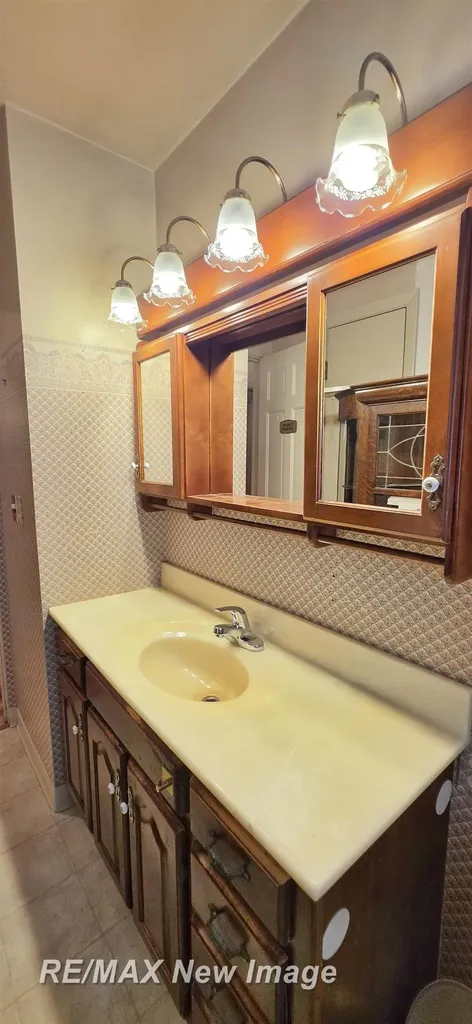 4445 Eastport Drive Bridgeport Charter Township MI 48722