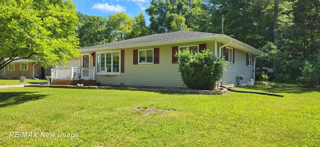 4445 Eastport Drive Bridgeport Charter Township MI 48722