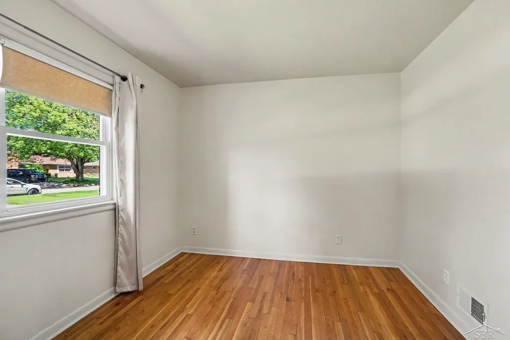 2726 Reppuhn Drive Saginaw Charter Township MI 48603