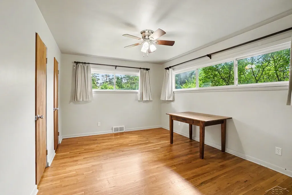 2726 Reppuhn Drive Saginaw Charter Township MI 48603