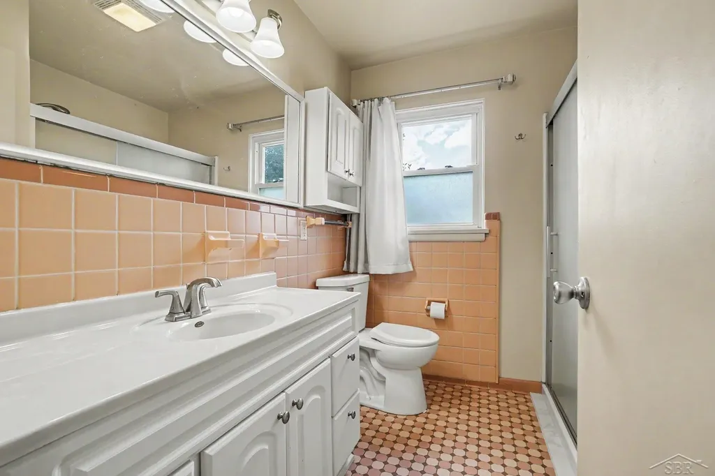 2726 Reppuhn Drive Saginaw Charter Township MI 48603