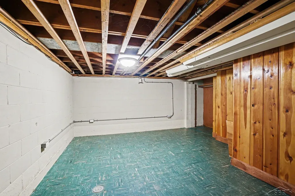 2726 Reppuhn Drive Saginaw Charter Township MI 48603