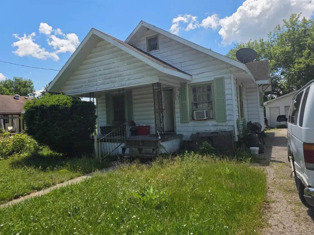 4134 Fulton Street Saginaw City MI 48601