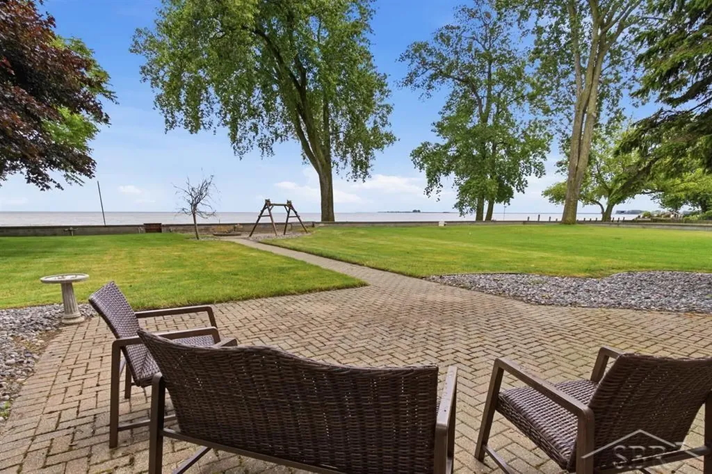 277 Donohue Drive Bangor Charter Township MI 48706