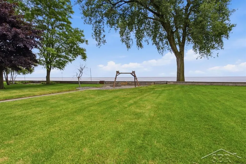 277 Donohue Drive Bangor Charter Township MI 48706