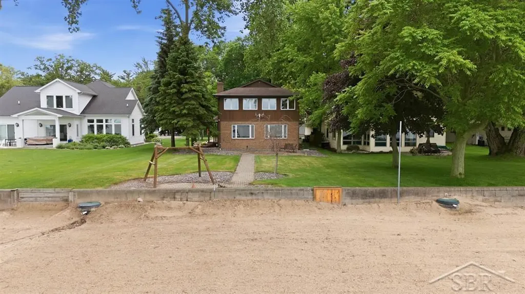 277 Donohue Drive Bangor Charter Township MI 48706