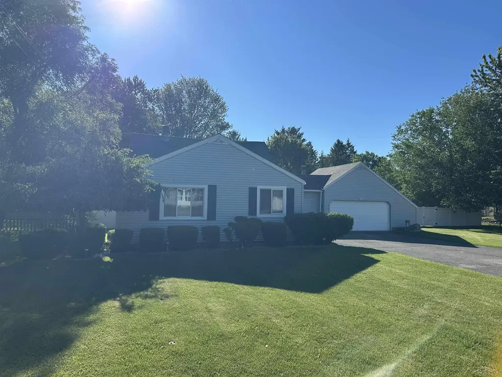 214 N Hemlock Road Richland Township MI 48626