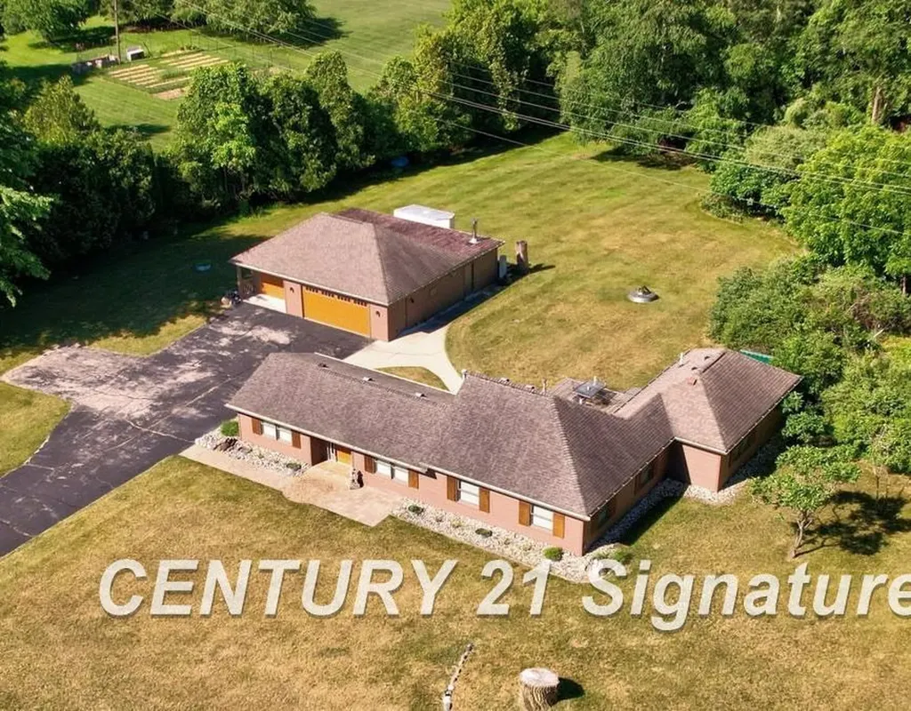 4065 N River Road Thomas Township MI 48623
