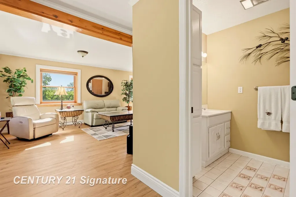 4065 N River Road Thomas Township MI 48623