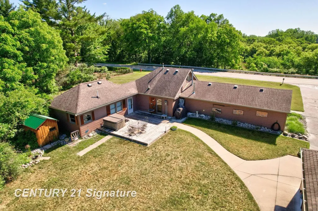 4065 N River Road Thomas Township MI 48623