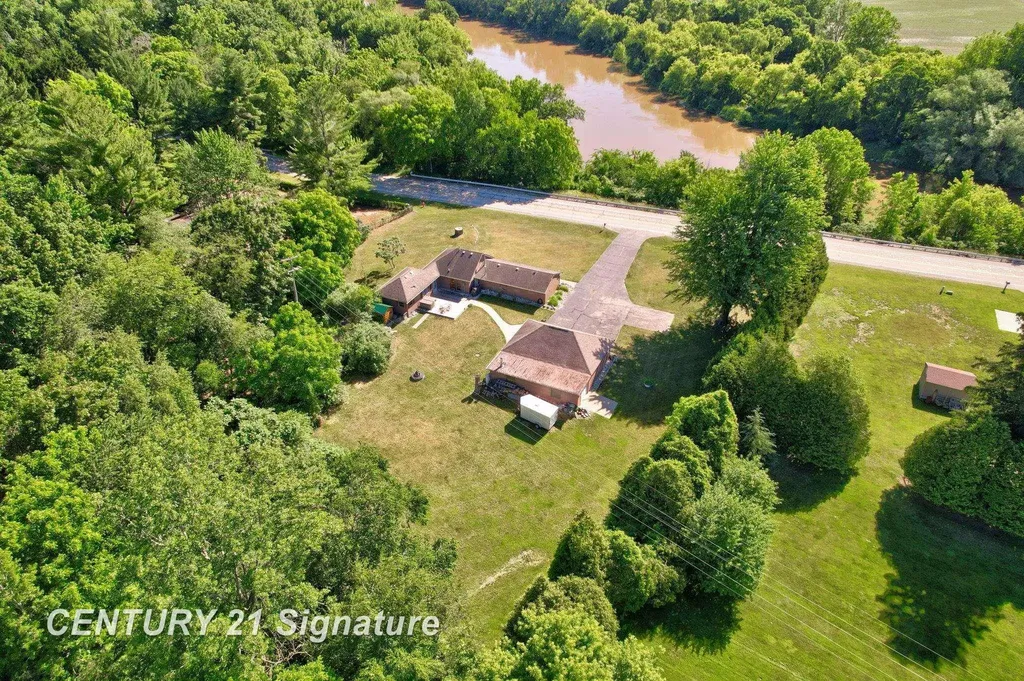 4065 N River Road Thomas Township MI 48623