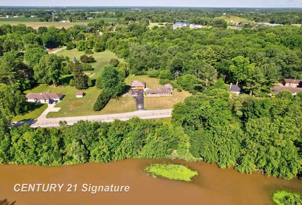 4065 N River Road Thomas Township MI 48623