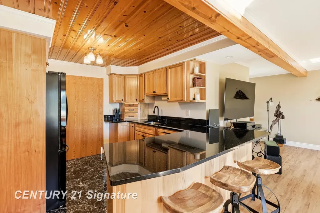 4065 N River Road Thomas Township MI 48623