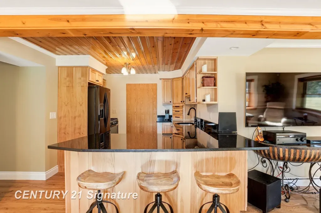 4065 N River Road Thomas Township MI 48623