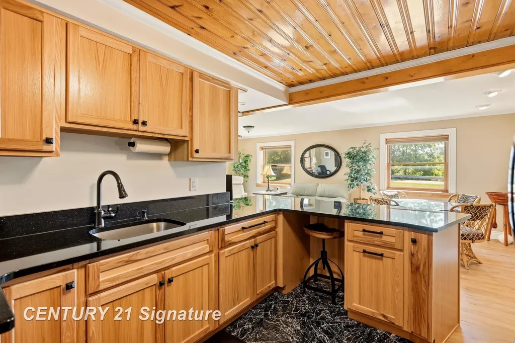 4065 N River Road Thomas Township MI 48623