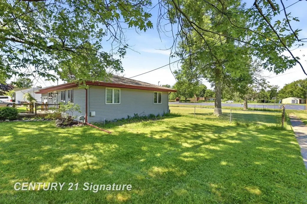 1438 Flanders Drive Carrollton Township MI 48604