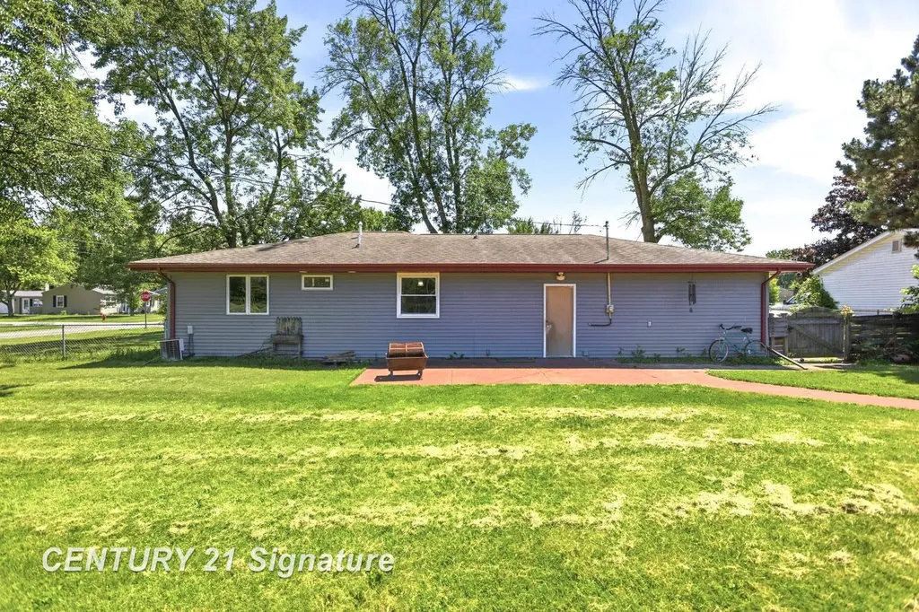 1438 Flanders Drive Carrollton Township MI 48604
