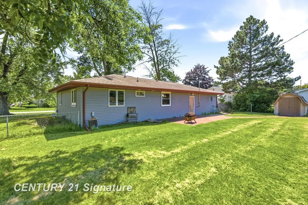 1438 Flanders Drive Carrollton Township MI 48604