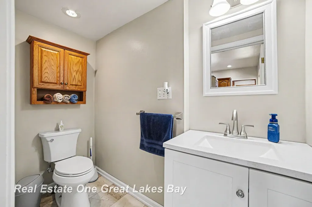 2107 10th Street Bay City City MI 48708