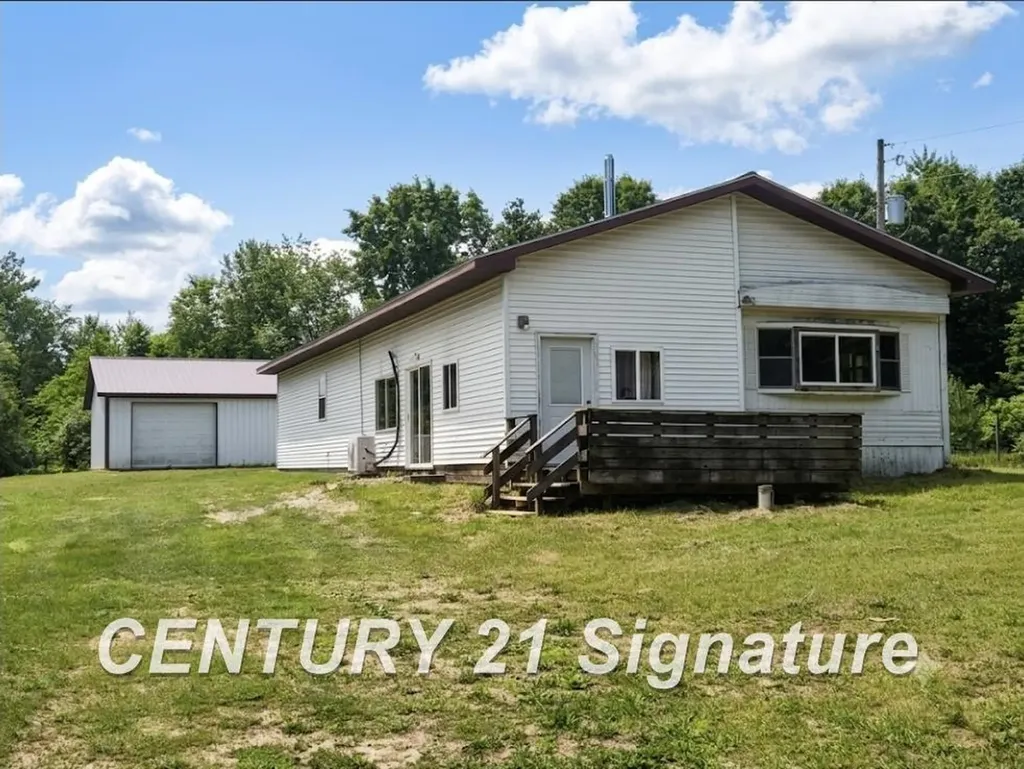 11634 E Gates Avenue Richland Township MI 48877