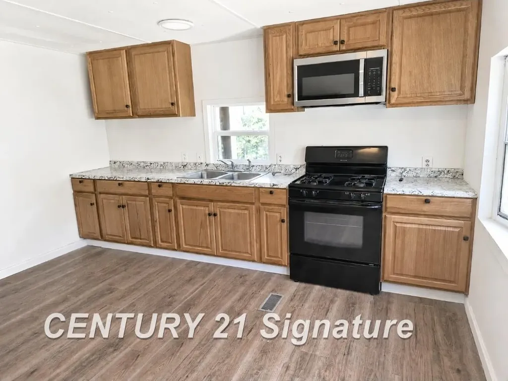 11634 E Gates Avenue Richland Township MI 48877