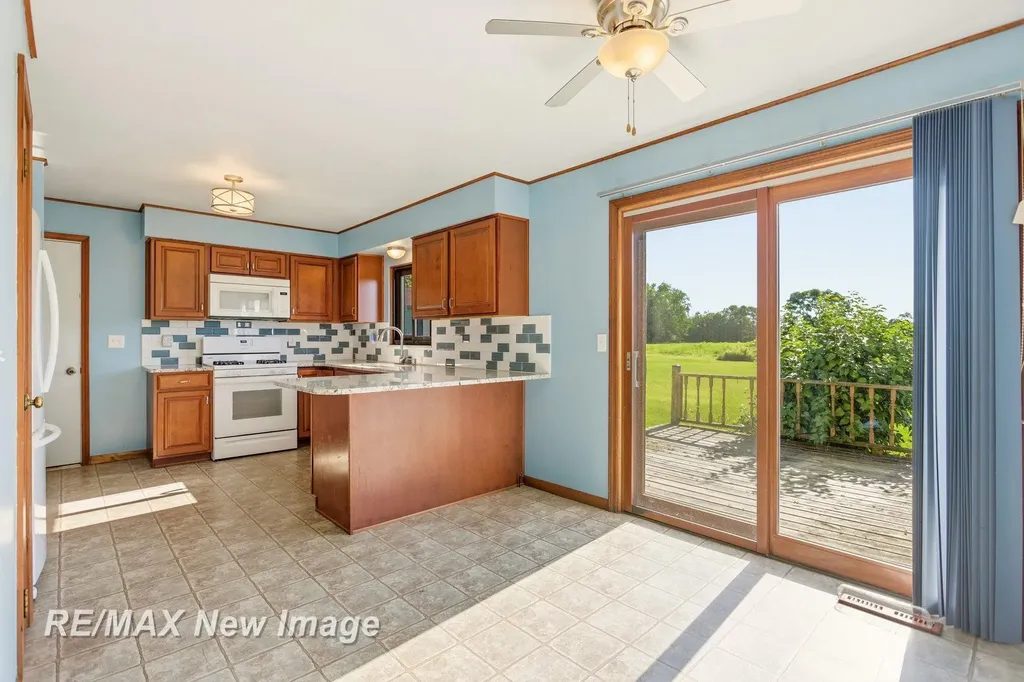 577 S Lincoln Road Portsmouth Charter Township MI 48708
