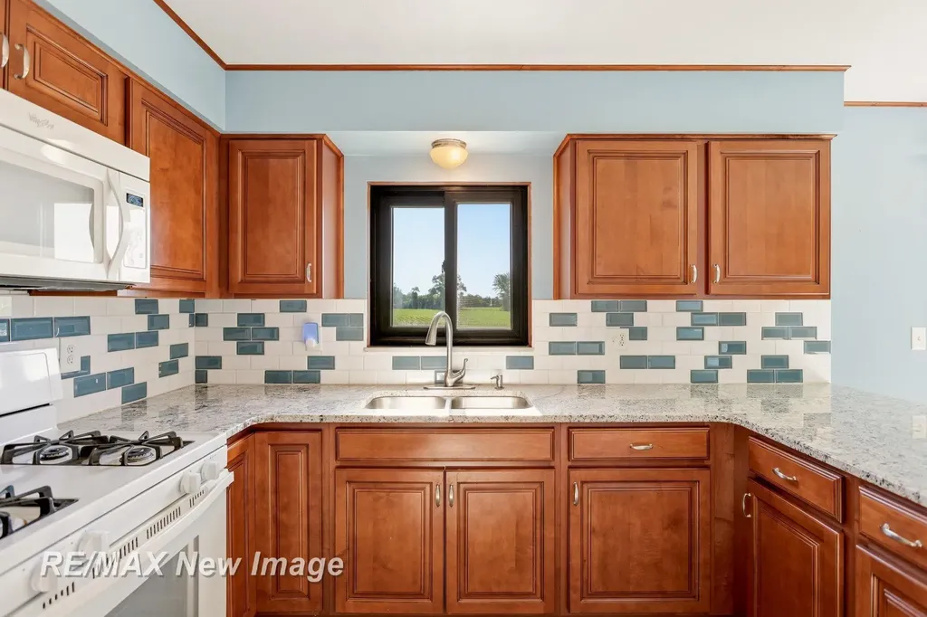 577 S Lincoln Road Portsmouth Charter Township MI 48708