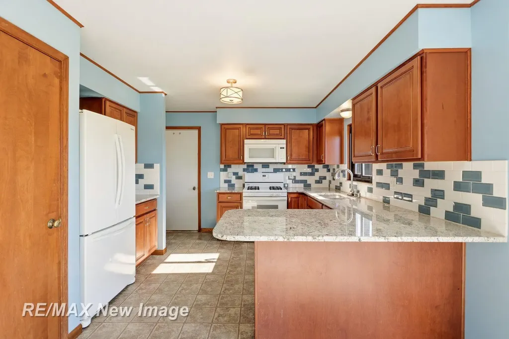 577 S Lincoln Road Portsmouth Charter Township MI 48708