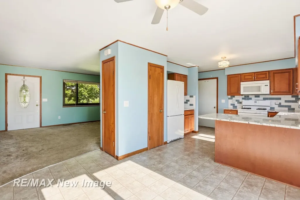 577 S Lincoln Road Portsmouth Charter Township MI 48708