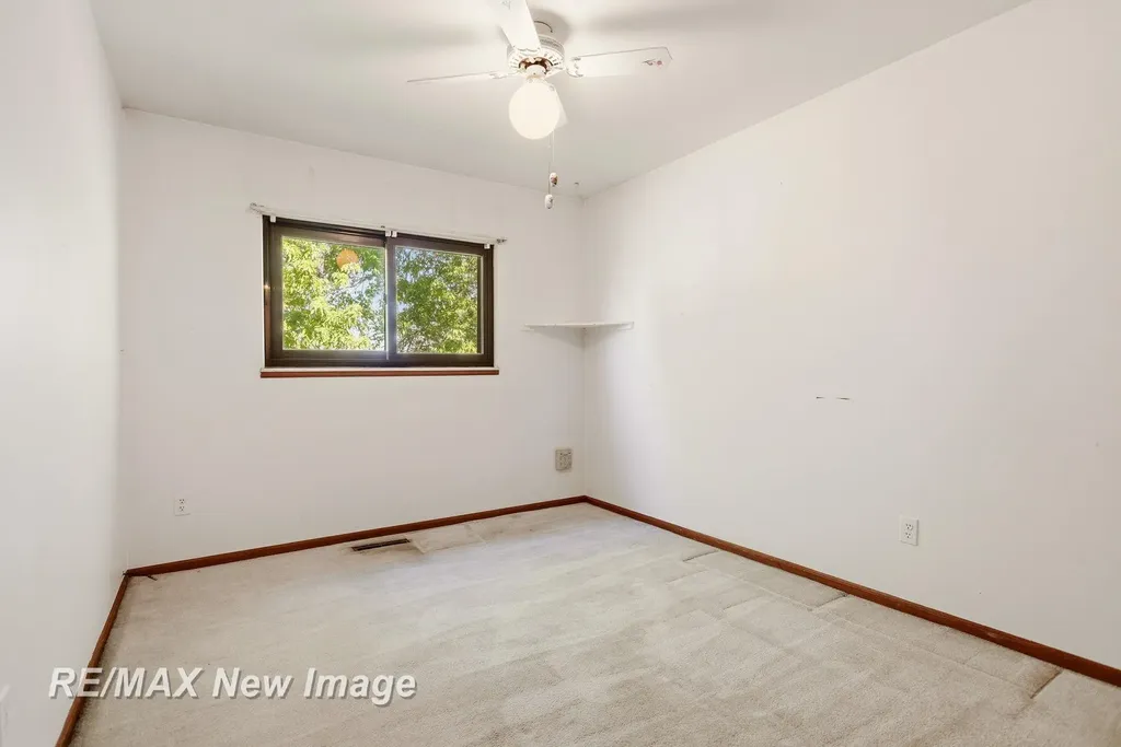 577 S Lincoln Road Portsmouth Charter Township MI 48708