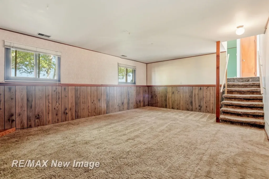 577 S Lincoln Road Portsmouth Charter Township MI 48708