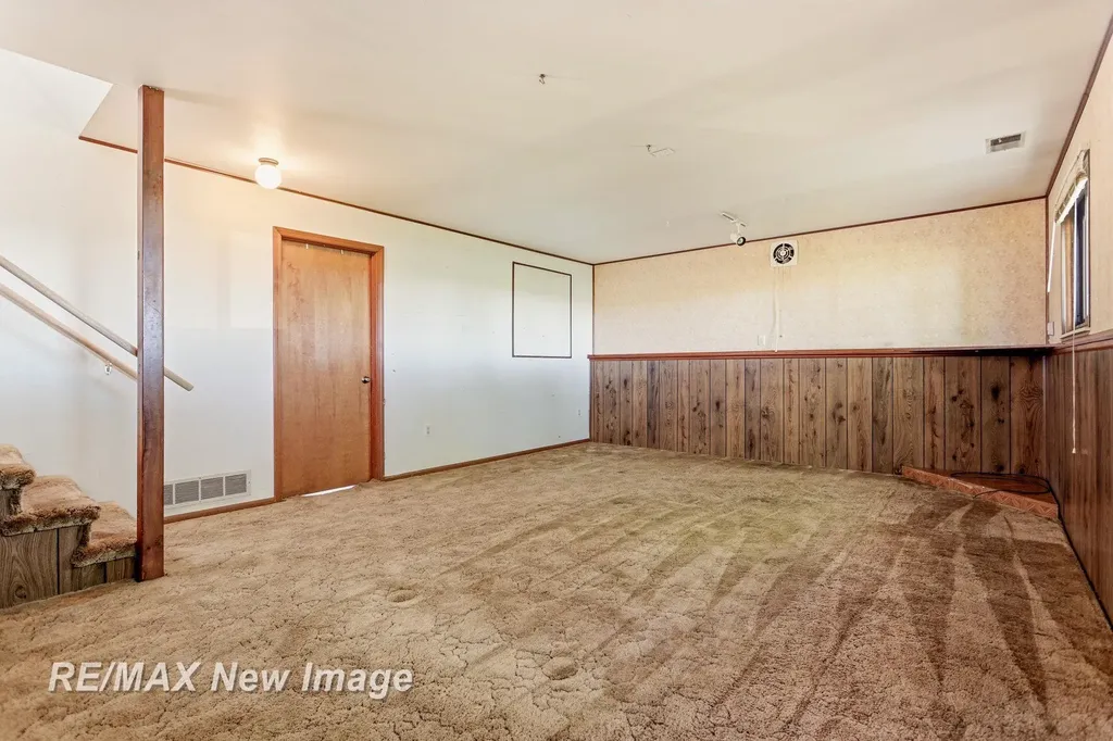 577 S Lincoln Road Portsmouth Charter Township MI 48708