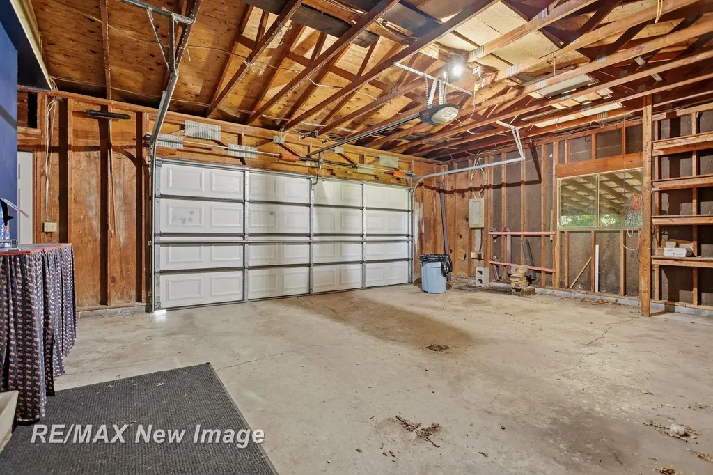 577 S Lincoln Road Portsmouth Charter Township MI 48708
