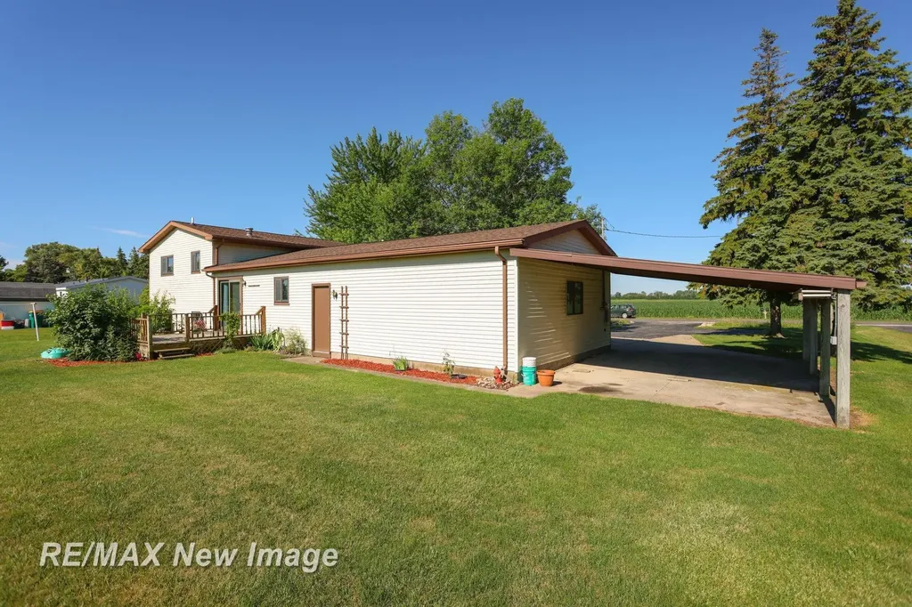 577 S Lincoln Road Portsmouth Charter Township MI 48708