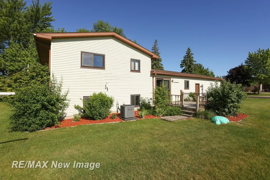 577 S Lincoln Road Portsmouth Charter Township MI 48708