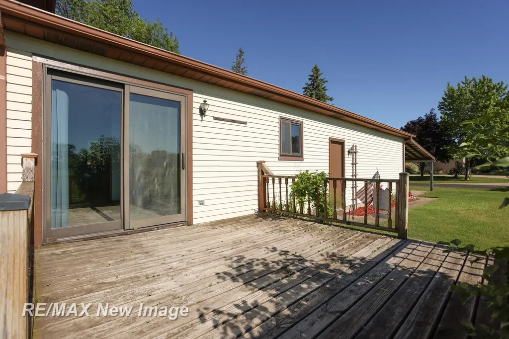 577 S Lincoln Road Portsmouth Charter Township MI 48708