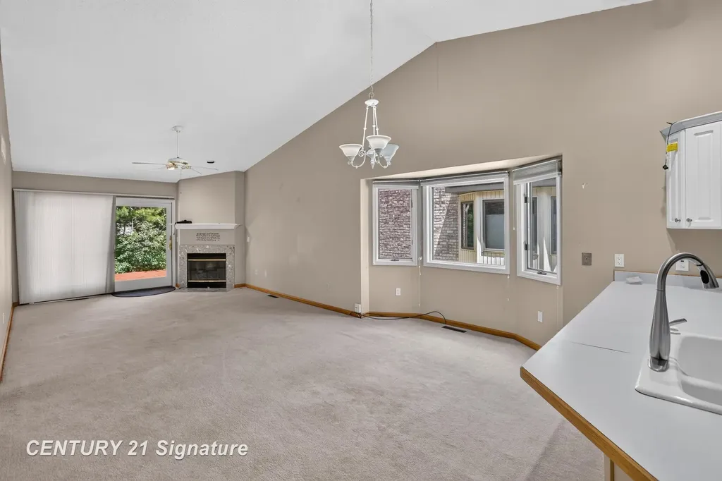 708 Shorefront Circle Midland City MI 48640