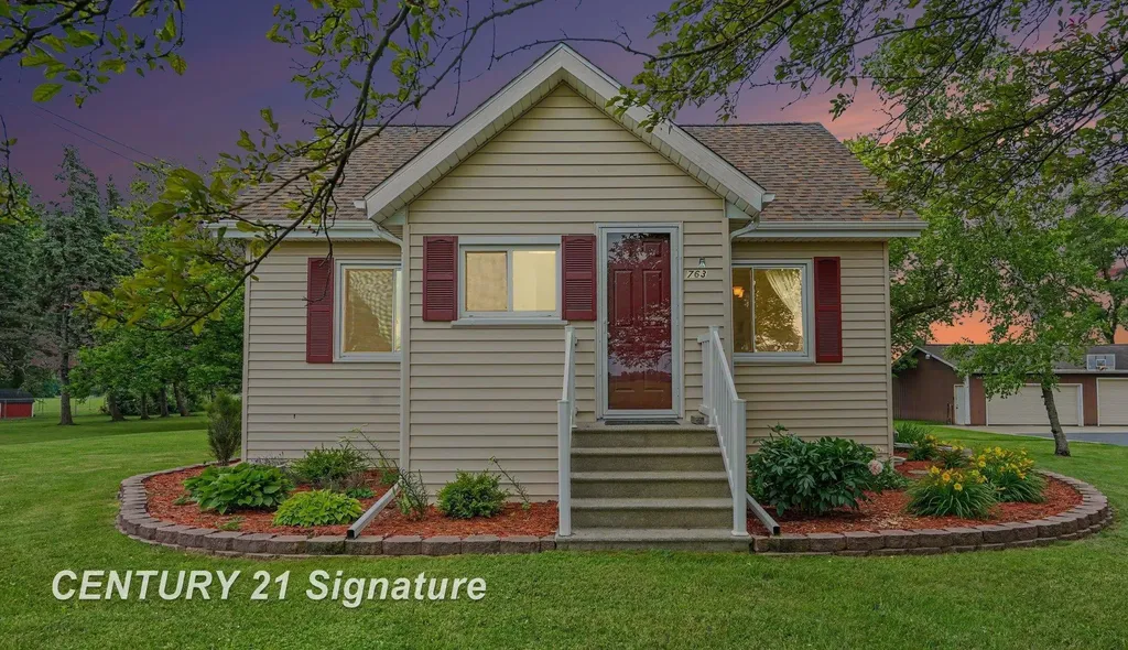 763 W Salzburg Road Williams Charter Township MI 48611