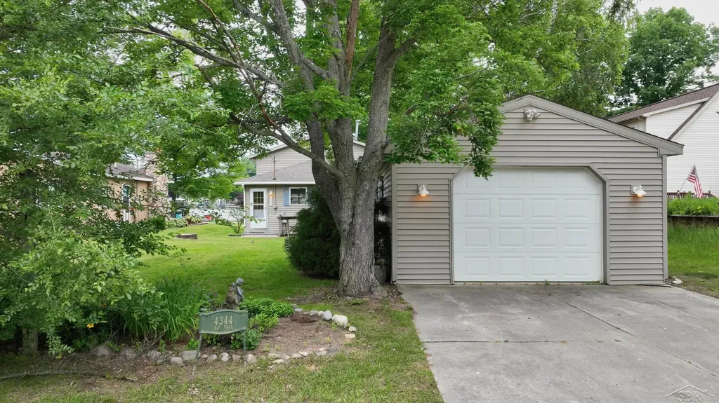 4344 Bay Road Sage Township MI 48624