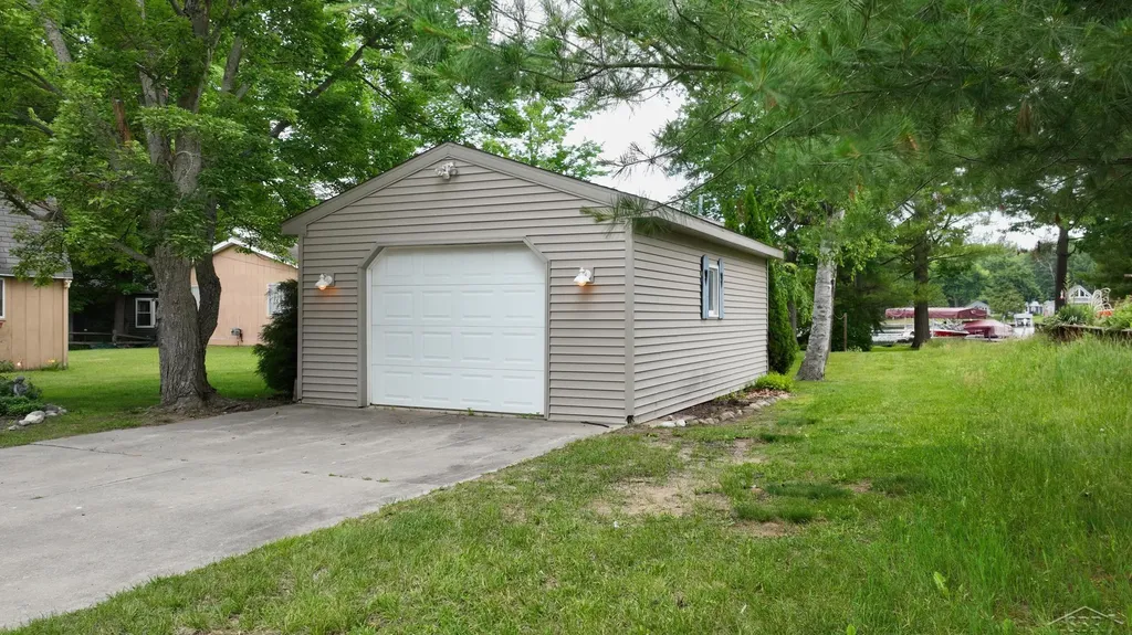 4344 Bay Road Sage Township MI 48624