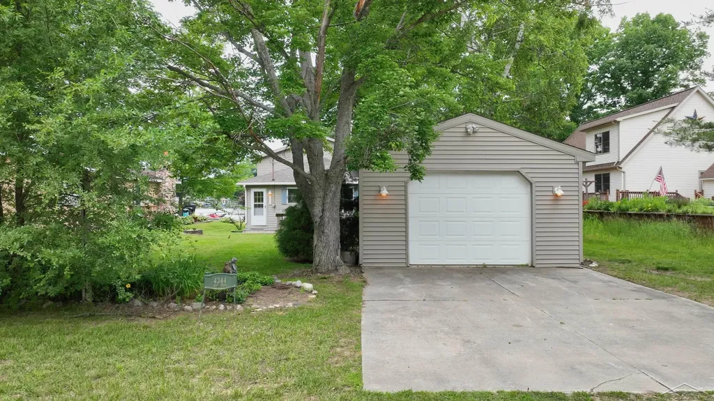 4344 Bay Road Sage Township MI 48624