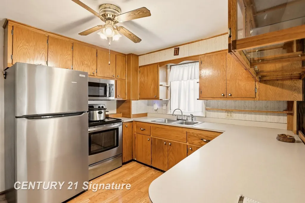 6737 Dixie Highway Bridgeport Charter Township MI 48722